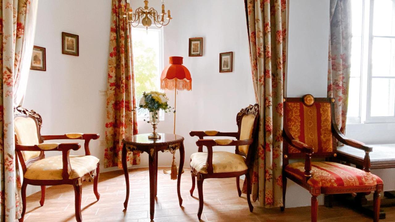 法國小古堡- 包棟-Chateau De France Уцзе Экстерьер фото