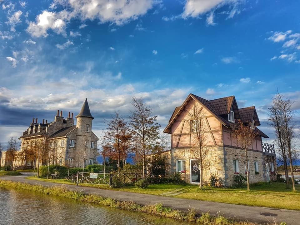 法國小古堡- 包棟-Chateau De France Уцзе Экстерьер фото