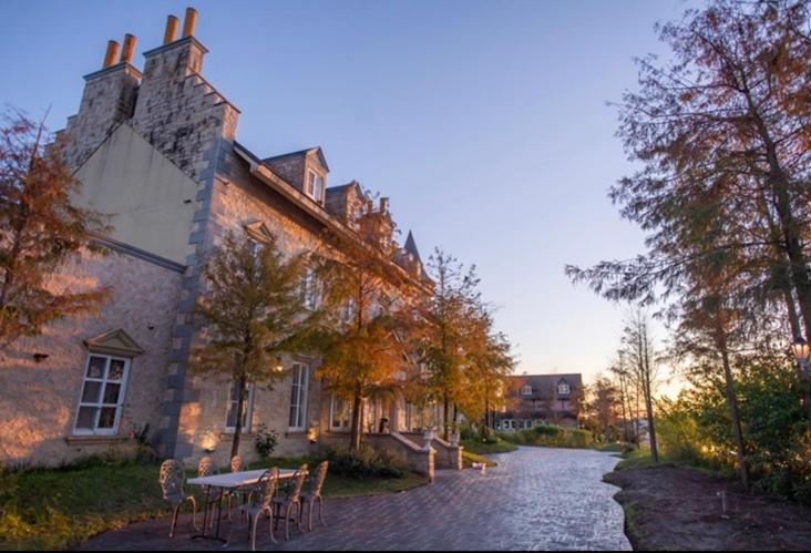 法國小古堡- 包棟-Chateau De France Уцзе Экстерьер фото