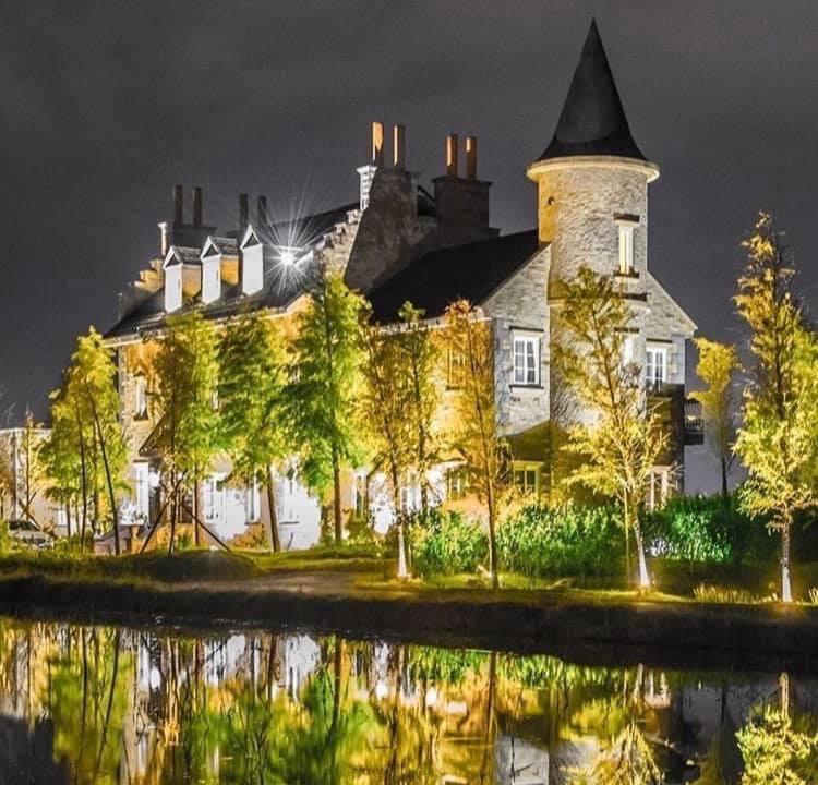 法國小古堡- 包棟-Chateau De France Уцзе Экстерьер фото